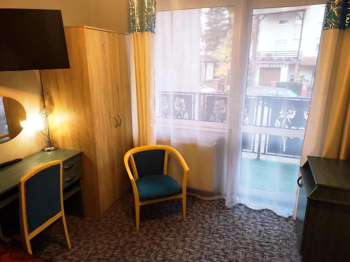 Pod Roza B&B Устка Экстерьер фото