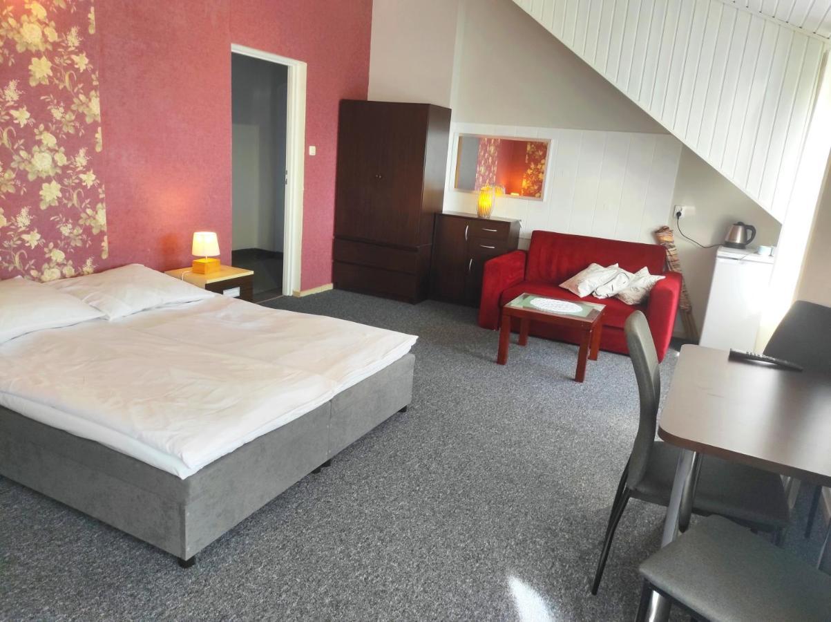 Pod Roza B&B Устка Экстерьер фото