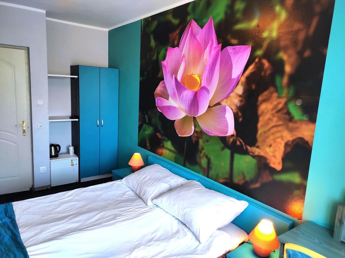 Pod Roza B&B Устка Экстерьер фото